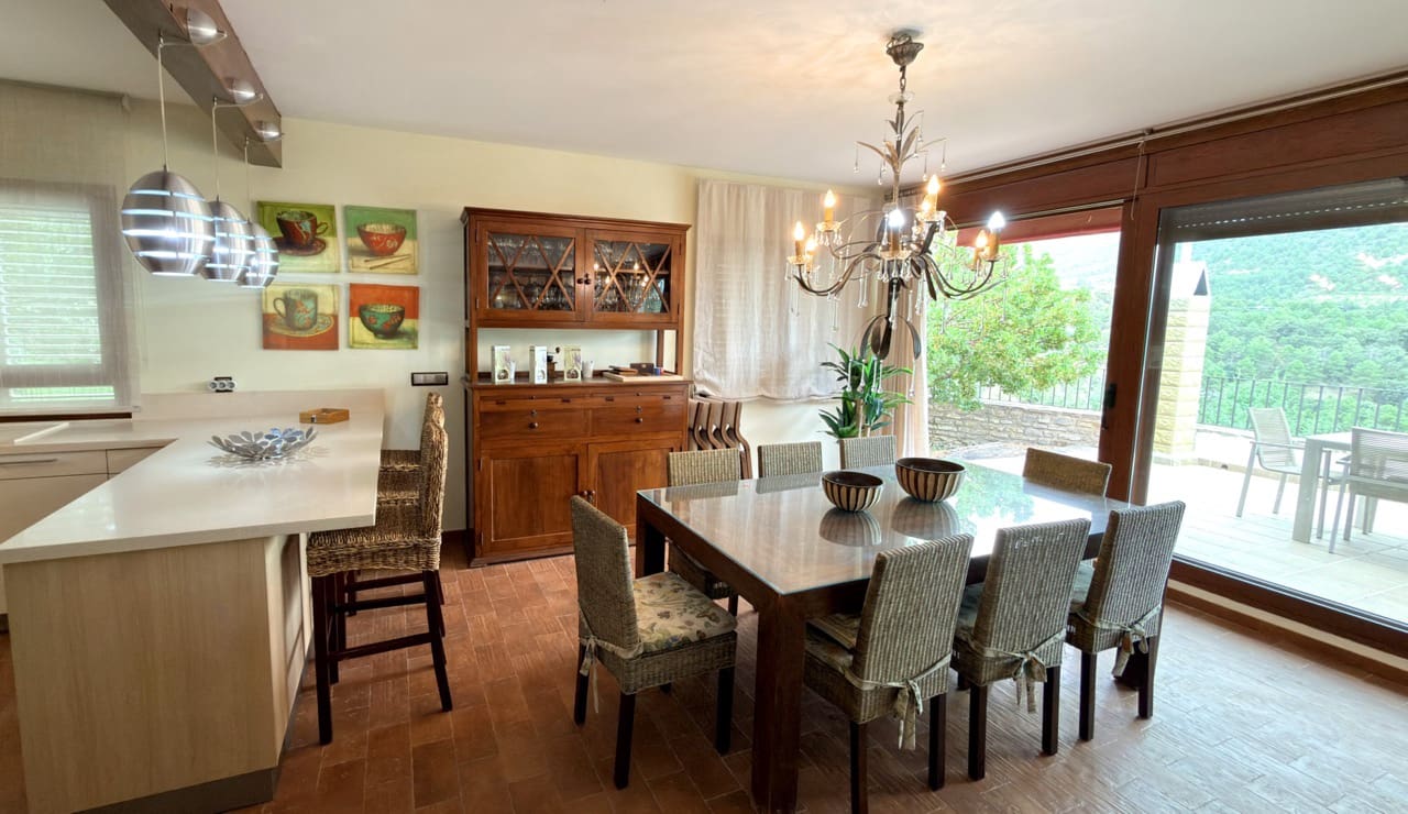 6 bedroom Finca/Country House for sale in Puebla de Don Fadrique with garage - € 950,000 (Ref: 10007698)