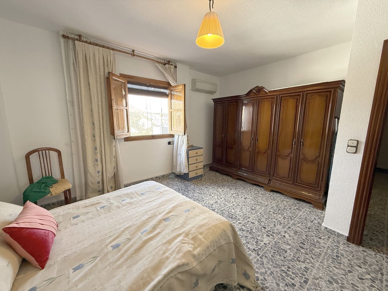 4 Zimmer Haus zu verkaufen in Colomera mit Garage - 120.000 € (Ref: 10007864)