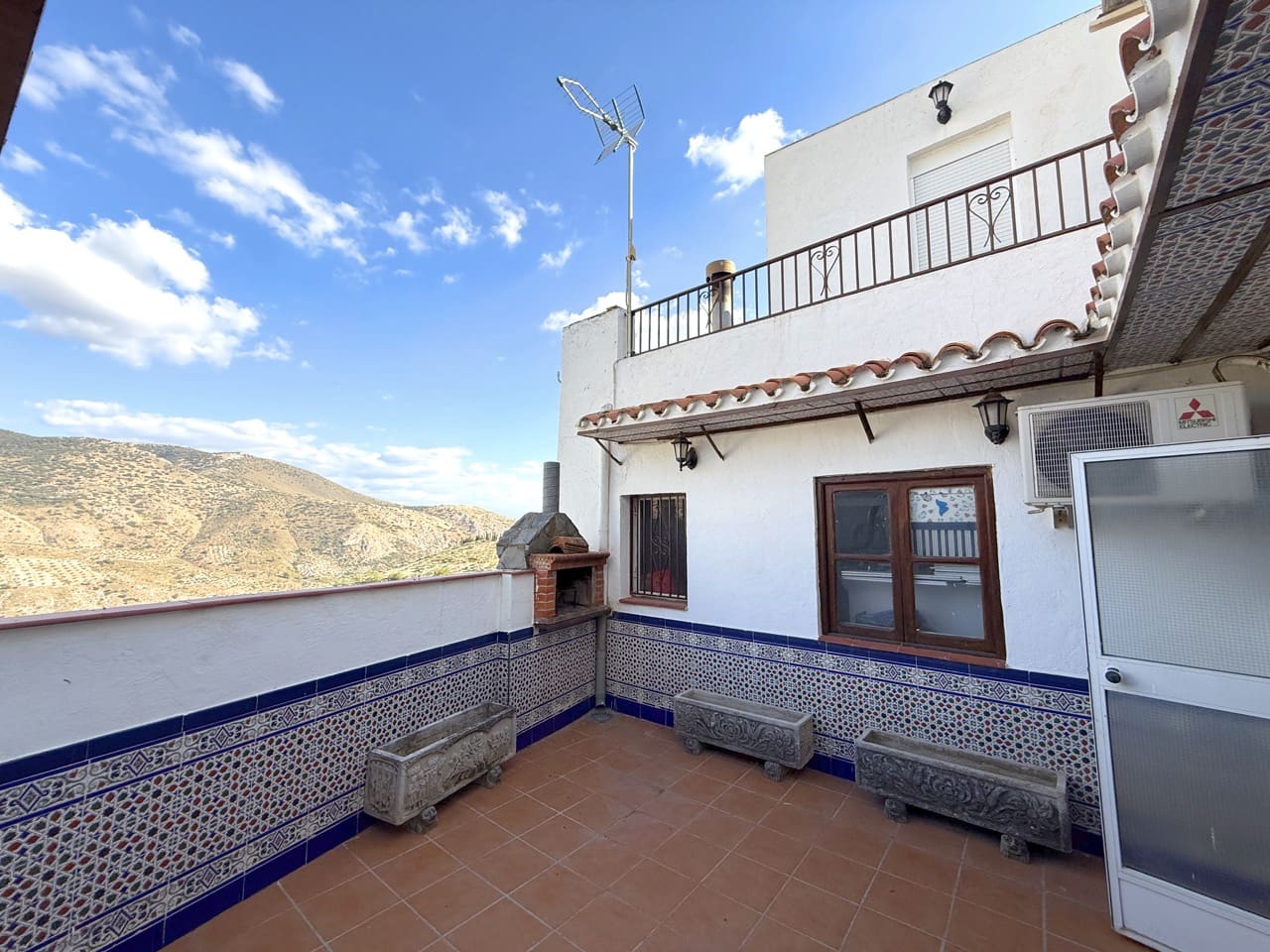 4 Zimmer Haus zu verkaufen in Colomera mit Garage - 120.000 € (Ref: 10007864)