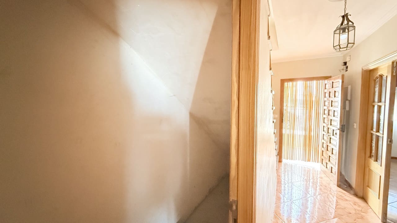 3 makuuhuone Omakotitalo myytävänä paikassa Montefrio - 85 000 € (Ref: 10008001)