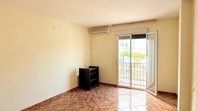 3 makuuhuone Omakotitalo myytävänä paikassa Montefrío - 85 000 € (Ref: 10008001)