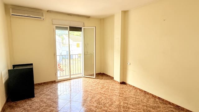 3 makuuhuone Omakotitalo myytävänä paikassa Montefrío - 85 000 € (Ref: 10008001)