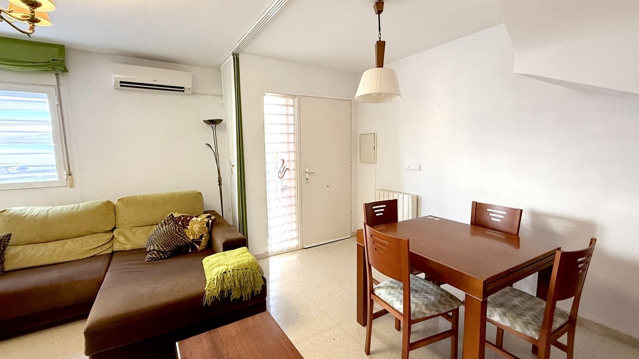 3 sovrum Hus till salu i Moclin med garage - 99 000 € (Ref: 10038962)