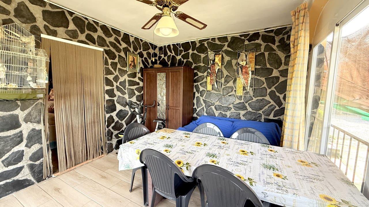 4 Zimmer Villa zu verkaufen in Las Gabias mit Pool Garage - 415.000 € (Ref: 10048429)