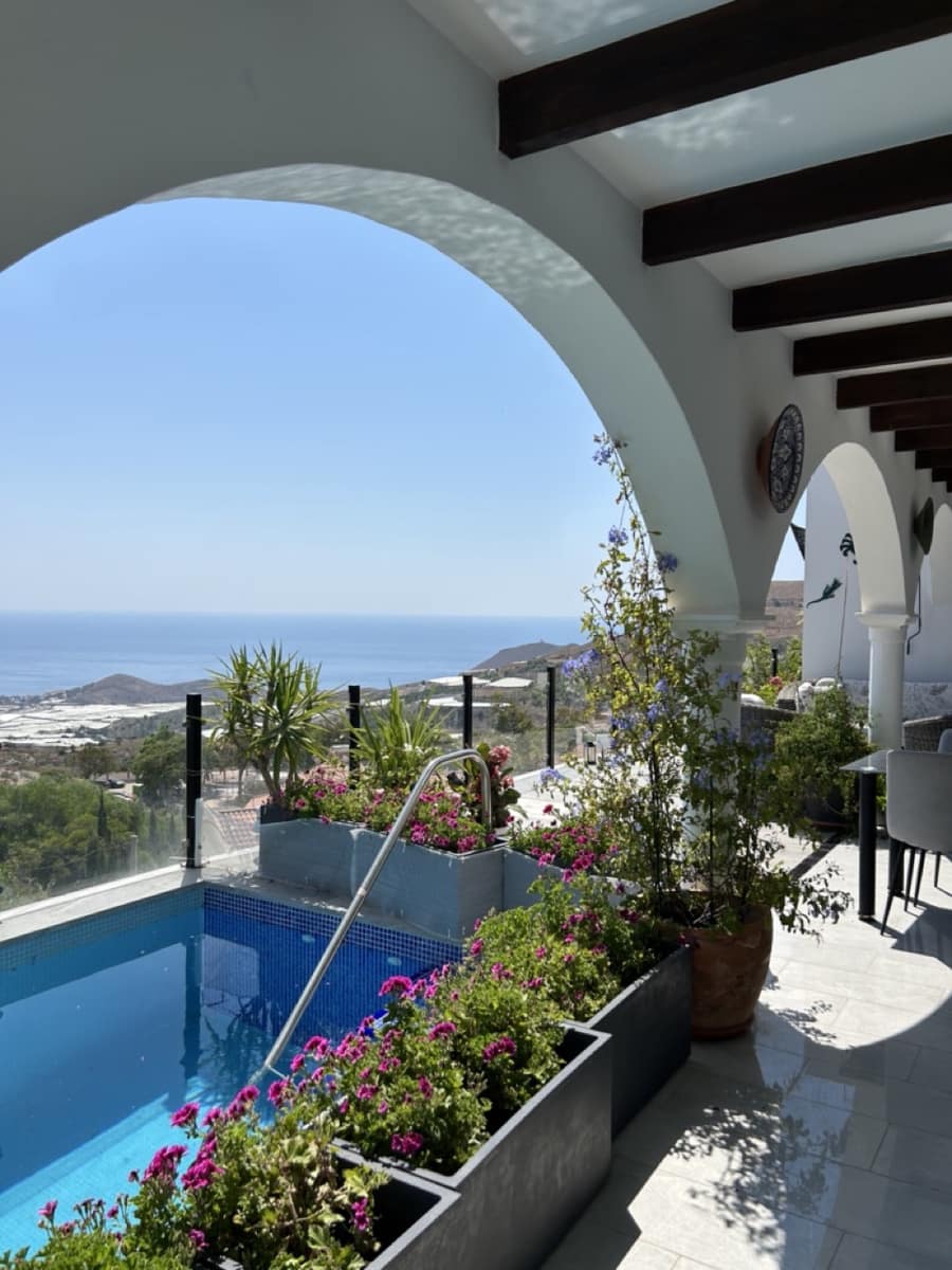 4 bedroom Villa for sale in Gualchos with pool garage - € 420,000 (Ref: 10104296)