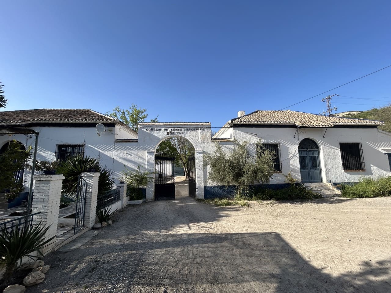 Finca/Country House for sale in Moclin with pool garage - € 5,000,000 (Ref: 8257978)