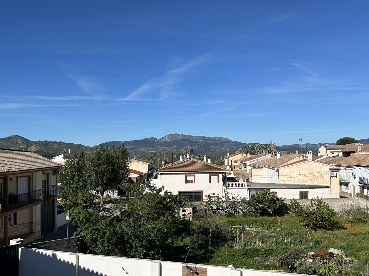 5 soveværelse Byhus til salg i Moclin med garage - € 125.000 (Ref: 8260842)