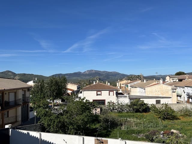 5 soveværelse Byhus til salg i Moclín med garage - € 125.000 (Ref: 8260842)