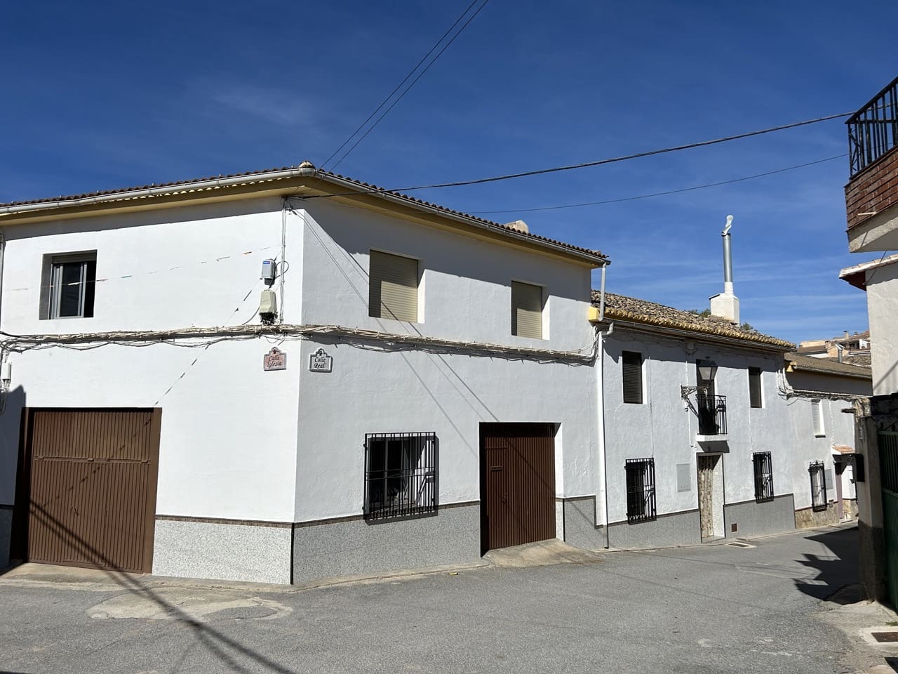 5 soveværelse Byhus til salg i Moclin med garage - € 125.000 (Ref: 8260842)