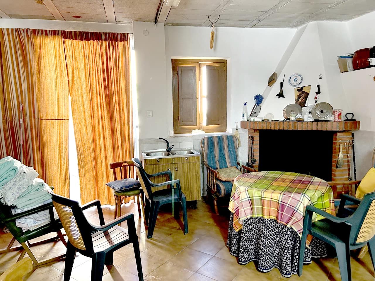 5 soveværelse Byhus til salg i Moclin med garage - € 125.000 (Ref: 8260842)