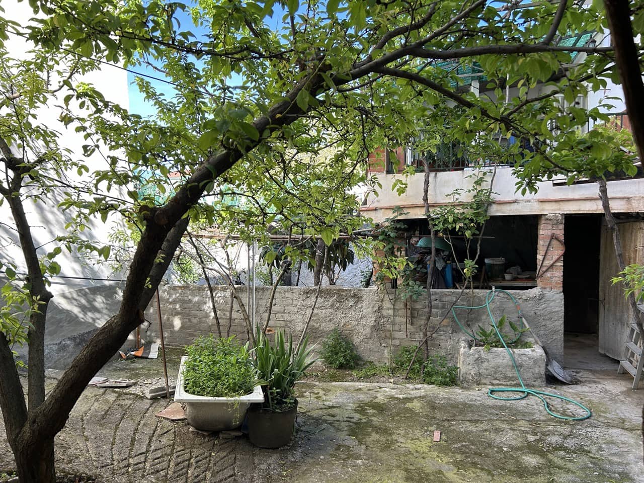 5 soveværelse Byhus til salg i Moclin med garage - € 125.000 (Ref: 8260842)