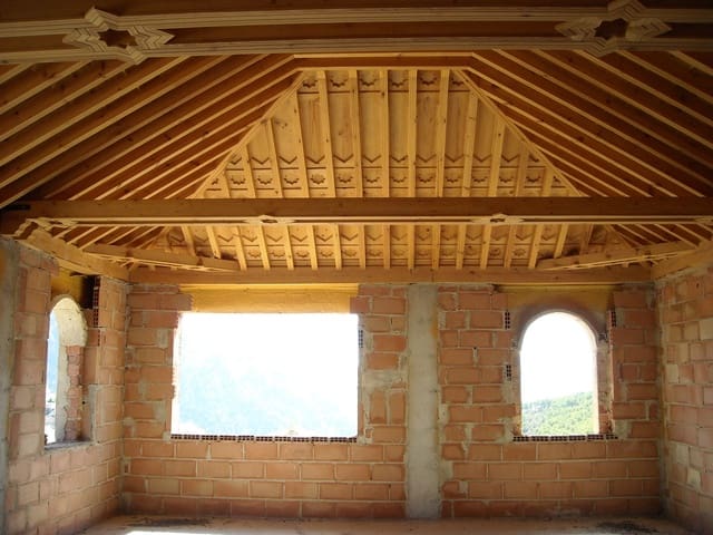 8 bedroom Hotel for sale in Moclín - € 450,000 (Ref: 8307697)