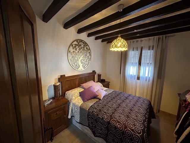 2 soveværelse Byhus til salg i Illora - € 90.000 (Ref: 8425246)