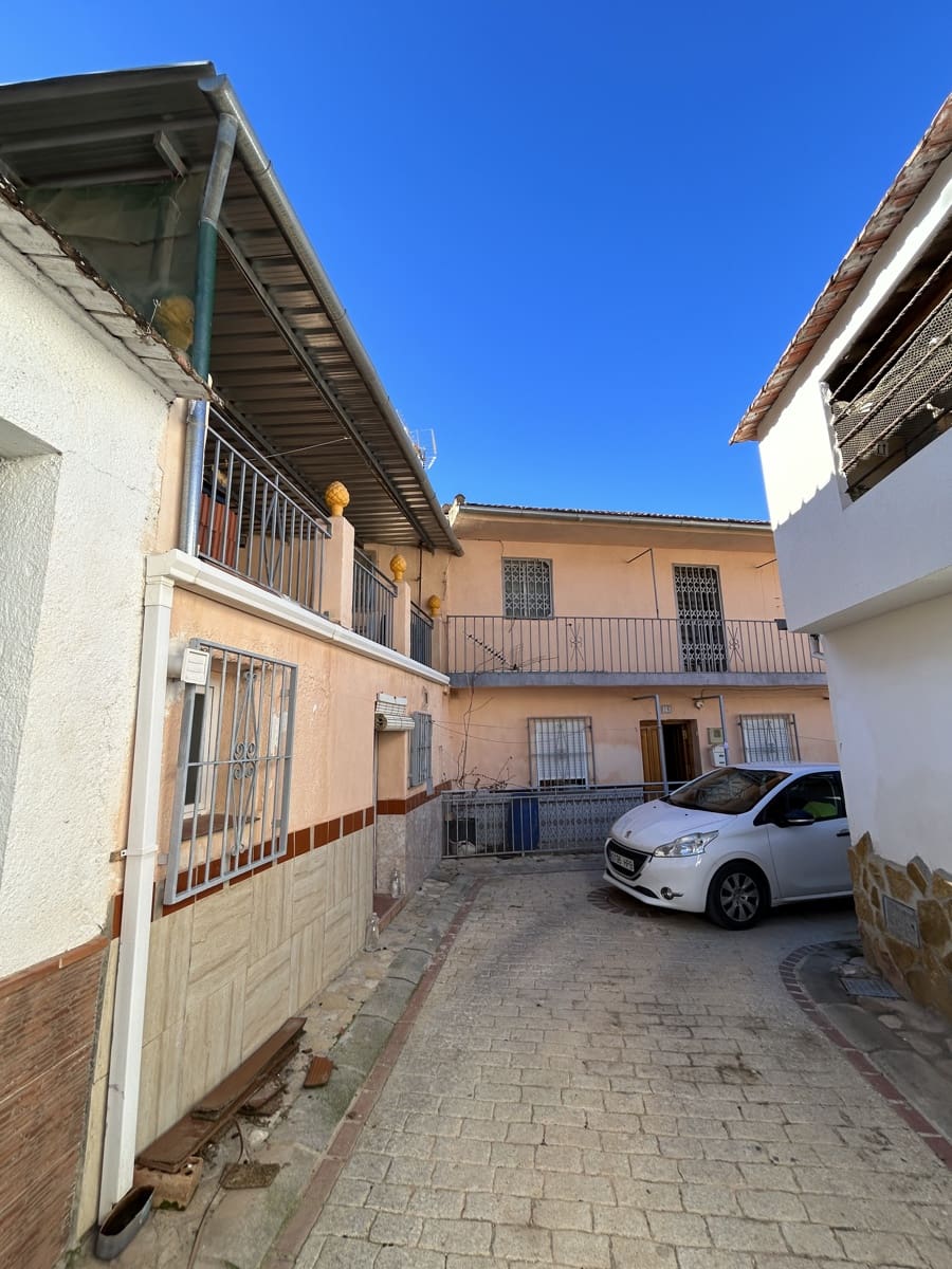 6 sypialnia Dom na sprzedaż w Moclin - 63 000 € (Ref: 8426565)