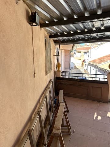 6 soveværelse Byhus til salg i Olivares, Moclín - € 63.000 (Ref: 8426565)