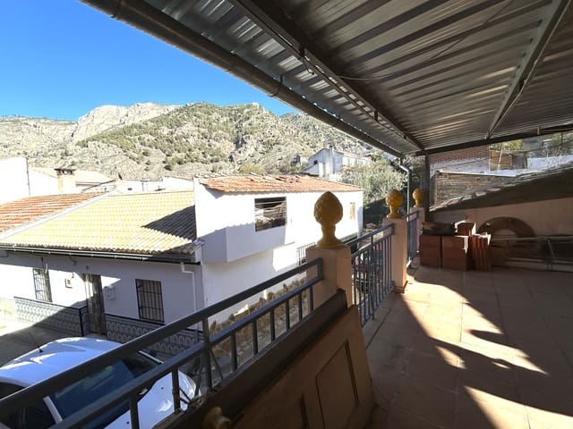 6 soveværelse Byhus til salg i Olivares, Moclín - € 63.000 (Ref: 8426565)