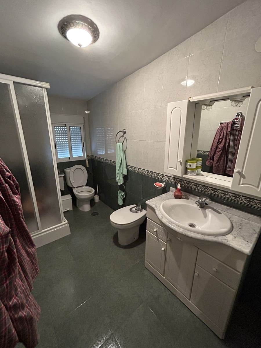 4 soveværelse Byhus til salg i Illora med garage - € 110.000 (Ref: 8446110)