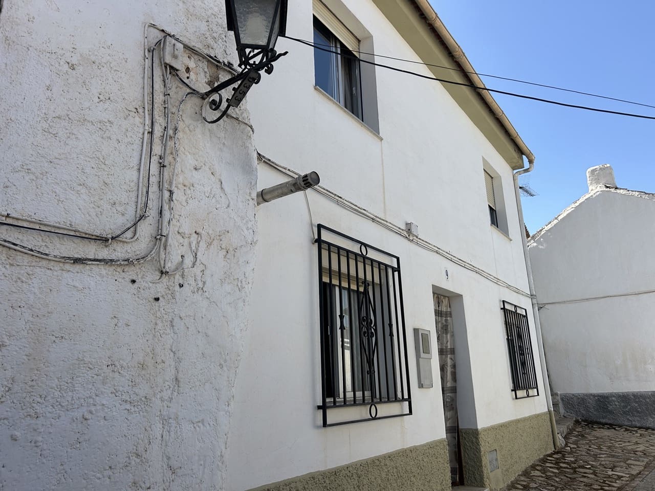 3 soveværelse Byhus til salg i Moclin - € 79.000 (Ref: 8471233)