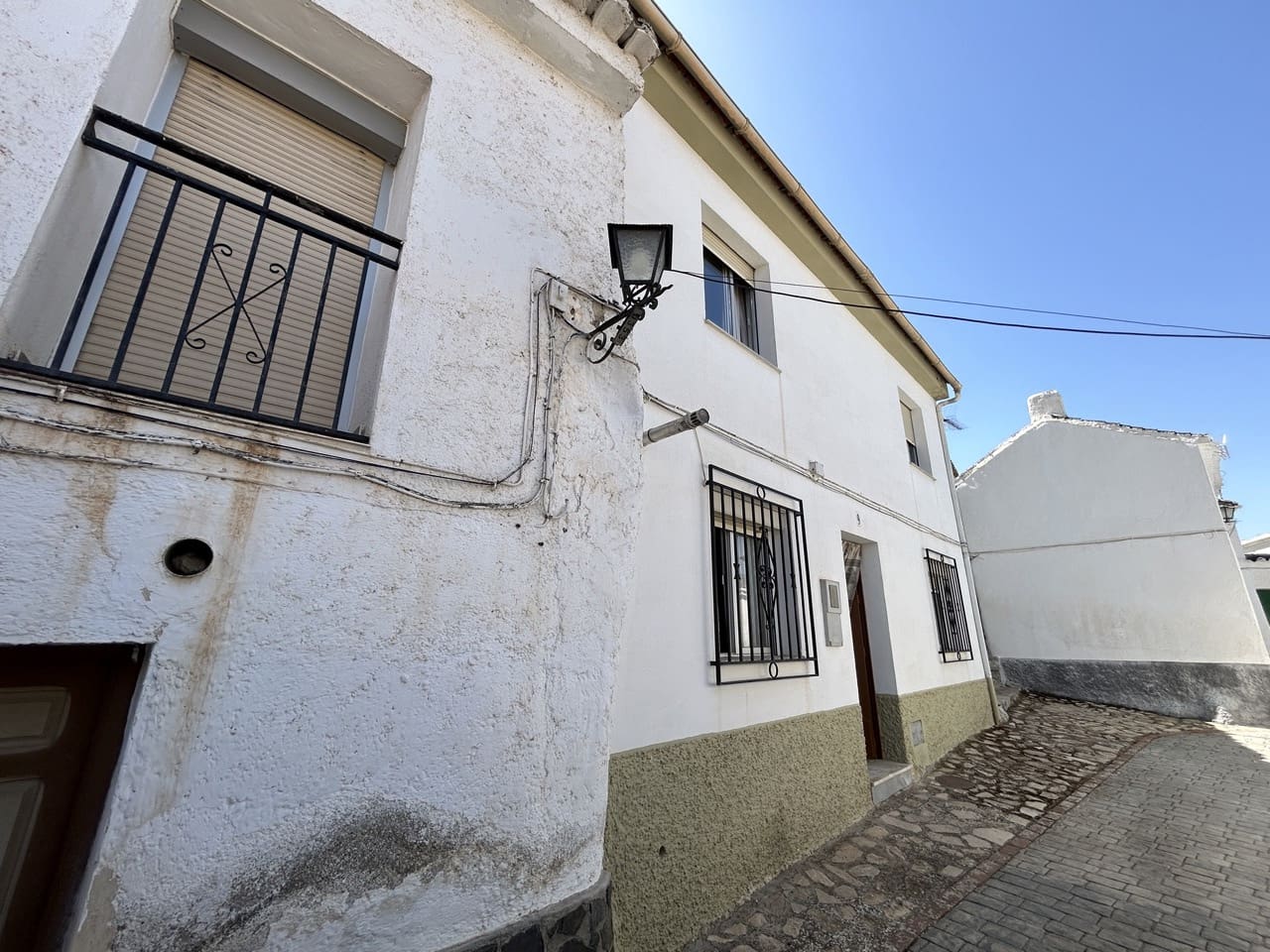 3 soveværelse Byhus til salg i Moclin - € 79.000 (Ref: 8471233)