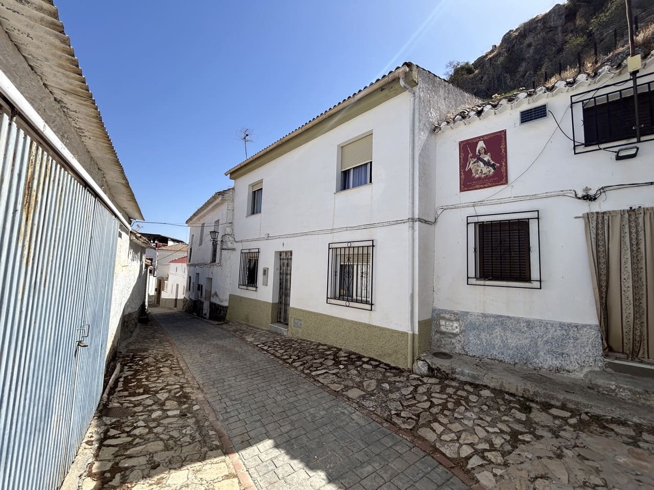 3 soveværelse Byhus til salg i Moclin - € 79.000 (Ref: 8471233)