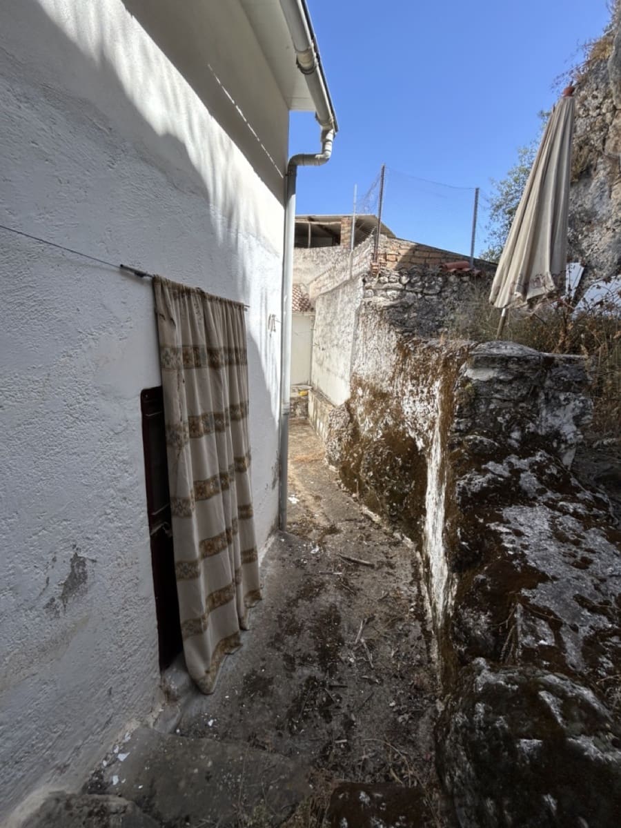 3 soveværelse Byhus til salg i Moclin - € 79.000 (Ref: 8471233)