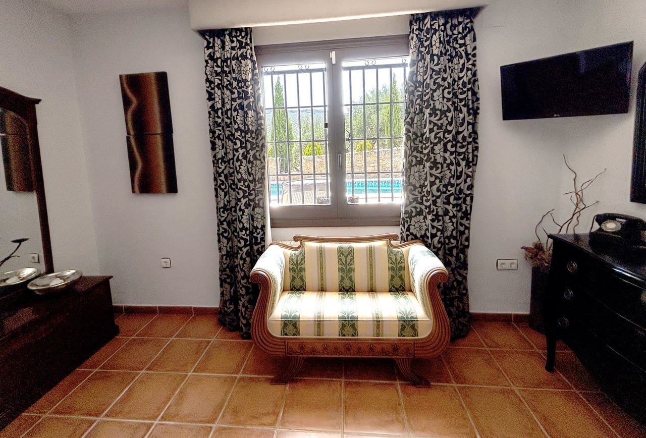 2 quarto Quinta/Casa Rural para venda em Alcala la Real com piscina garagem - 370 000 € (Ref: 8475165)