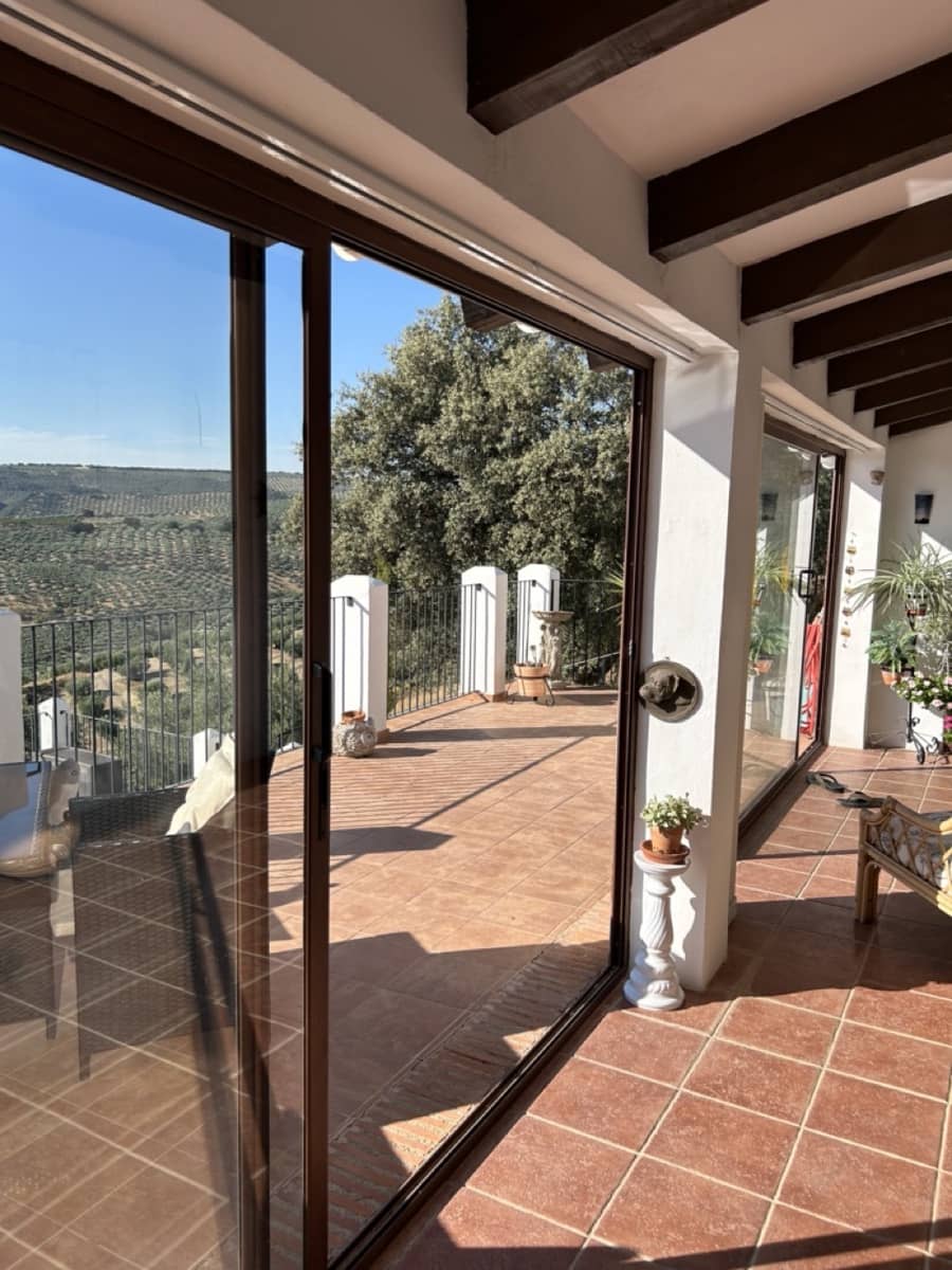 3 soverom Villa til salgs i Alcala la Real med svømmebasseng garasje - € 315 000 (Ref: 8481364)