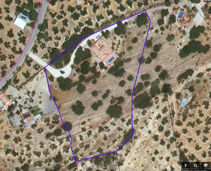 3 soverom Villa til salgs i Alcala la Real med svømmebasseng garasje - € 315 000 (Ref: 8481364)