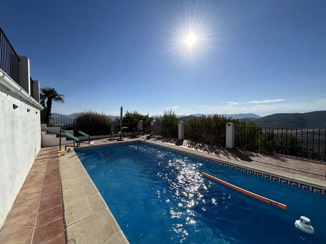 3 bedroom Villa for sale in Alcalá la Real with pool garage - € 315,000 (Ref: 8481364)