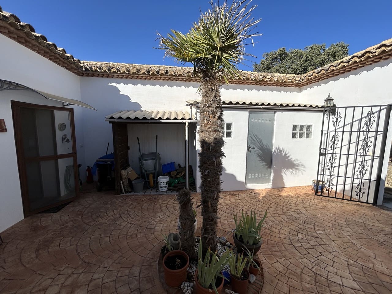 3 soverom Villa til salgs i Alcala la Real med svømmebasseng garasje - € 315 000 (Ref: 8481364)