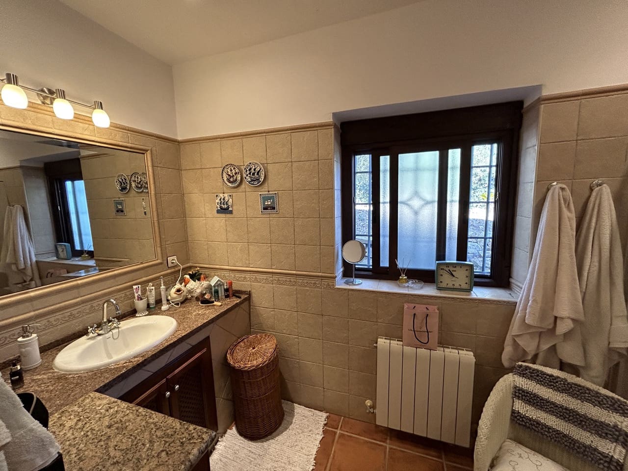 3 soverom Villa til salgs i Alcala la Real med svømmebasseng garasje - € 315 000 (Ref: 8481364)