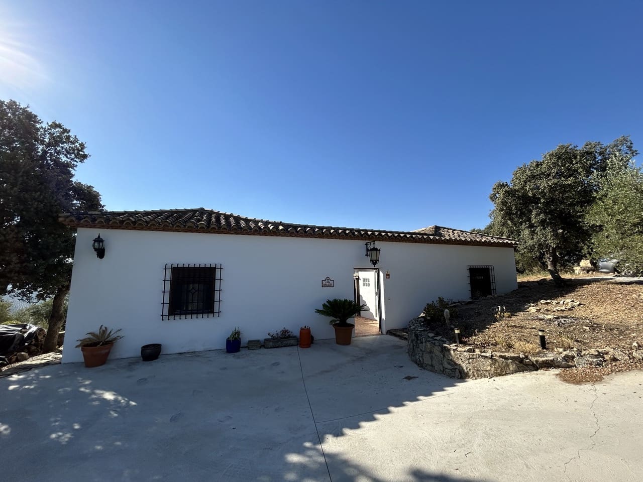 3 soverom Villa til salgs i Alcala la Real med svømmebasseng garasje - € 315 000 (Ref: 8481364)
