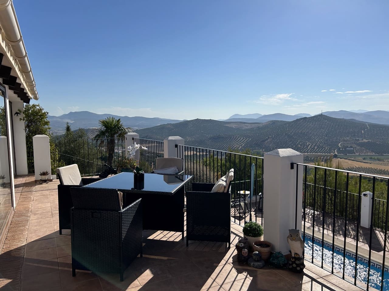 3 soverom Villa til salgs i Alcala la Real med svømmebasseng garasje - € 315 000 (Ref: 8481364)