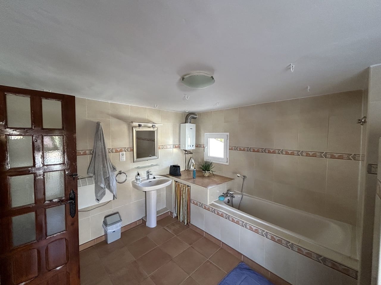 7 soveværelse Finca/Landehus til salg i Montefrio med swimmingpool garage - € 350.000 (Ref: 8493651)