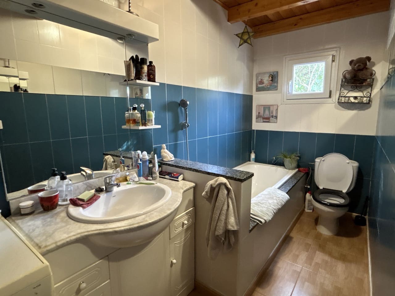 7 soveværelse Finca/Landehus til salg i Montefrio med swimmingpool garage - € 350.000 (Ref: 8493651)