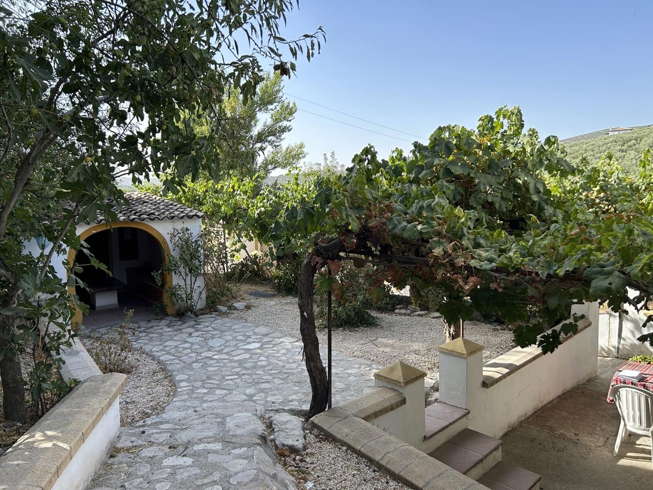 7 soveværelse Finca/Landehus til salg i Montefrio med swimmingpool garage - € 350.000 (Ref: 8493651)