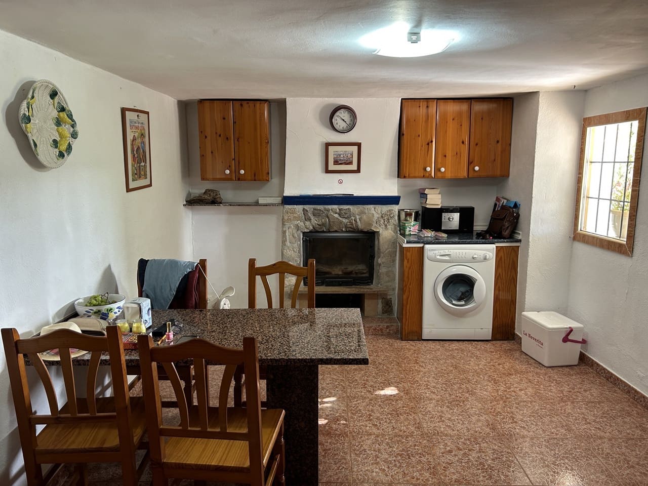 7 soveværelse Finca/Landehus til salg i Montefrio med swimmingpool garage - € 350.000 (Ref: 8493651)