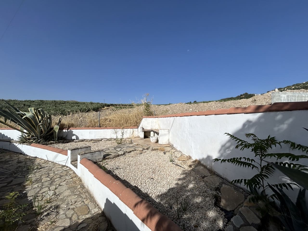 7 soveværelse Finca/Landehus til salg i Montefrio med swimmingpool garage - € 350.000 (Ref: 8493651)