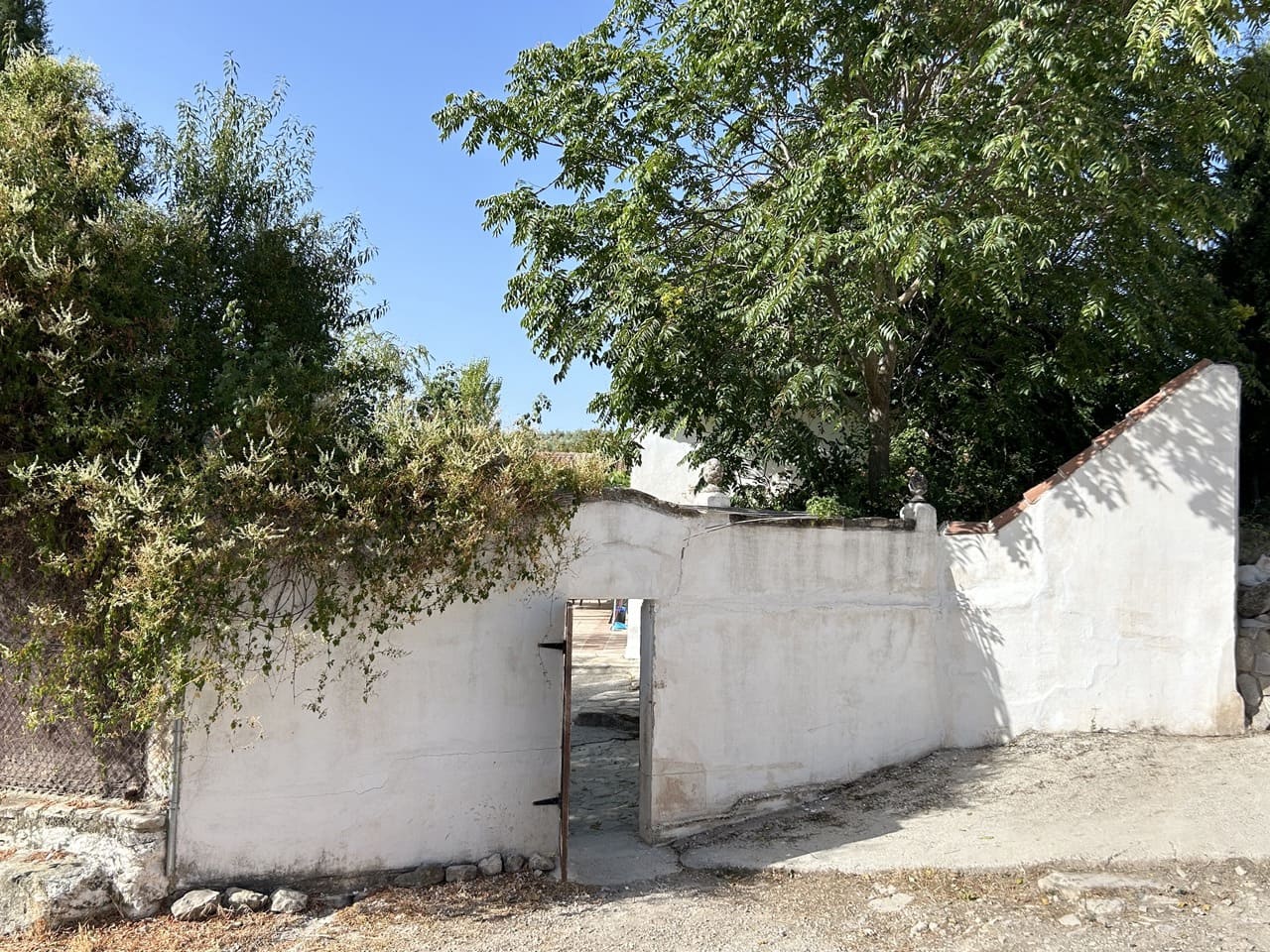 7 soveværelse Finca/Landehus til salg i Montefrio med swimmingpool garage - € 350.000 (Ref: 8493651)