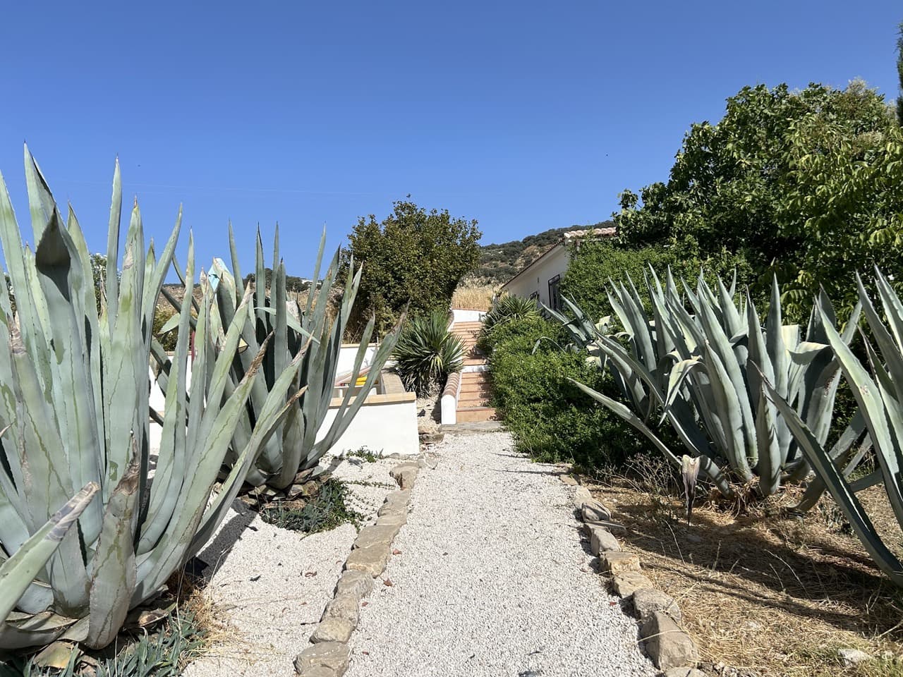 7 soveværelse Finca/Landehus til salg i Montefrio med swimmingpool garage - € 350.000 (Ref: 8493651)