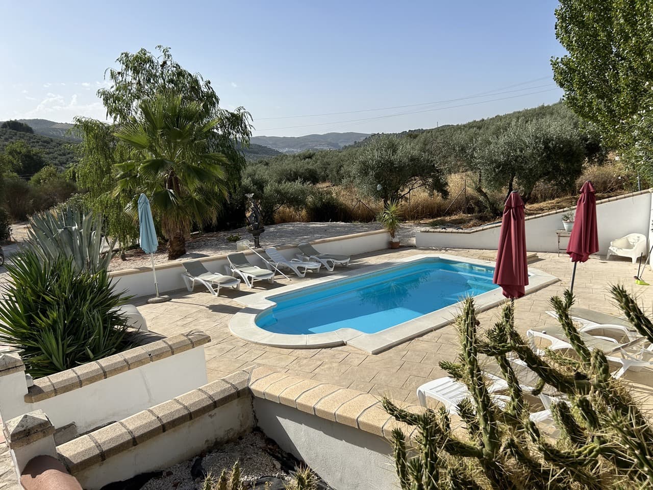 7 soveværelse Finca/Landehus til salg i Montefrio med swimmingpool garage - € 350.000 (Ref: 8493651)