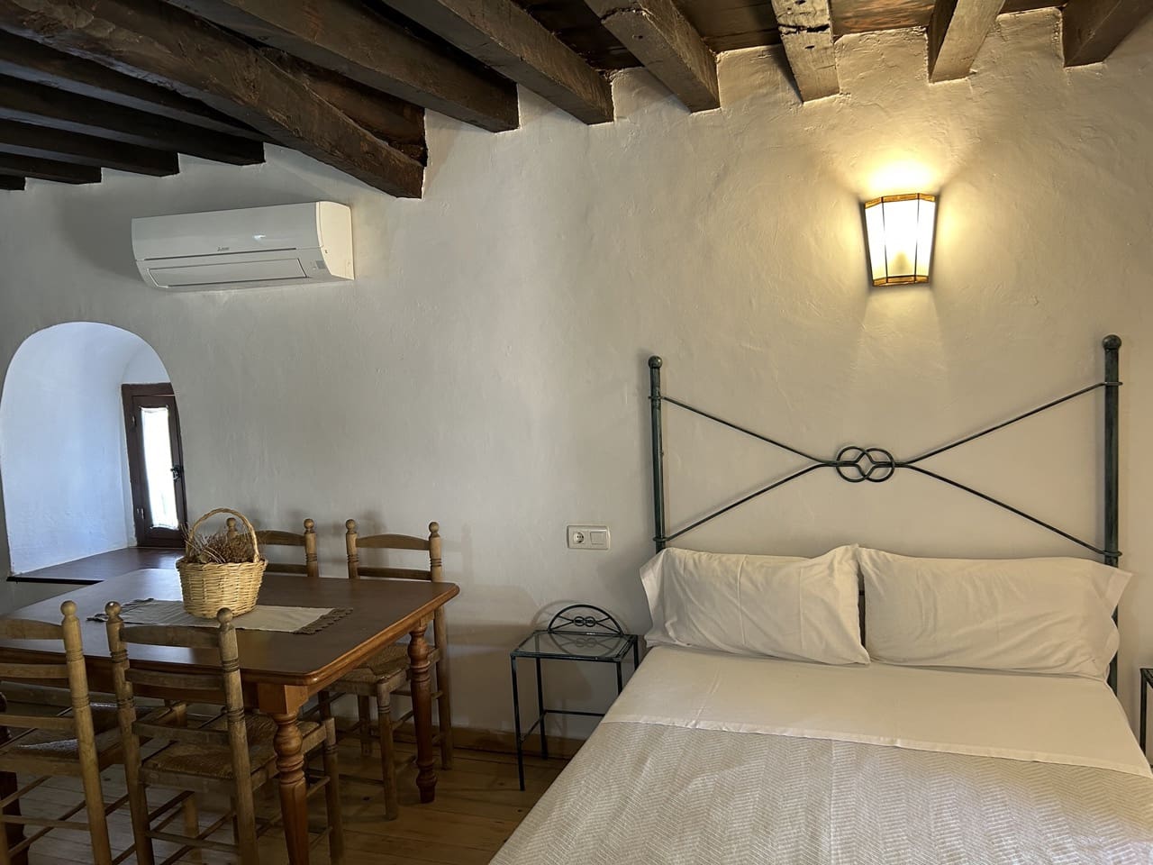 6 camera da letto Affittacamere/B & B in vendita in Moclin con piscina garage - 650.000 € (Rif: 8527329)