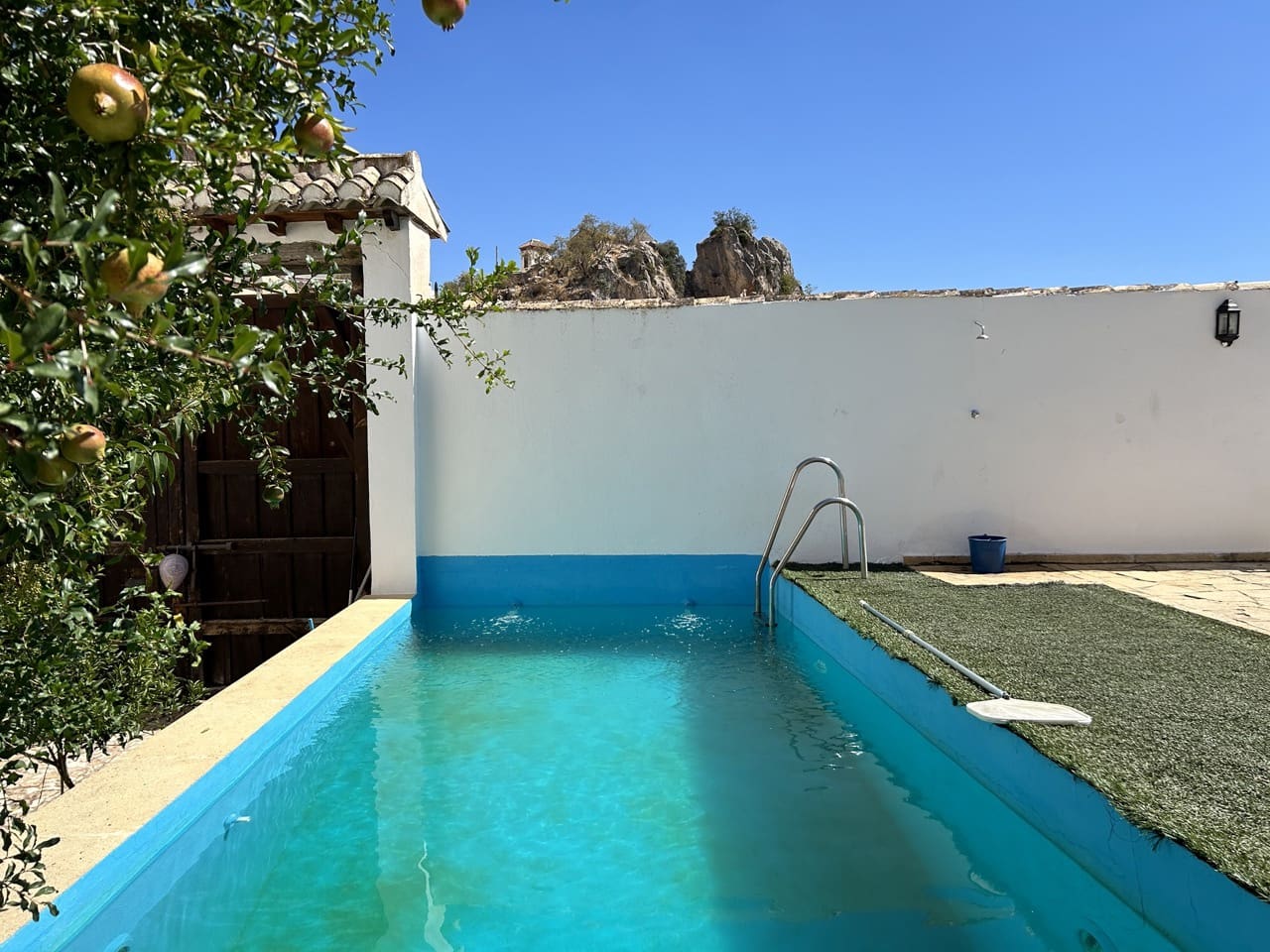 6 camera da letto Affittacamere/B & B in vendita in Moclin con piscina garage - 650.000 € (Rif: 8527329)