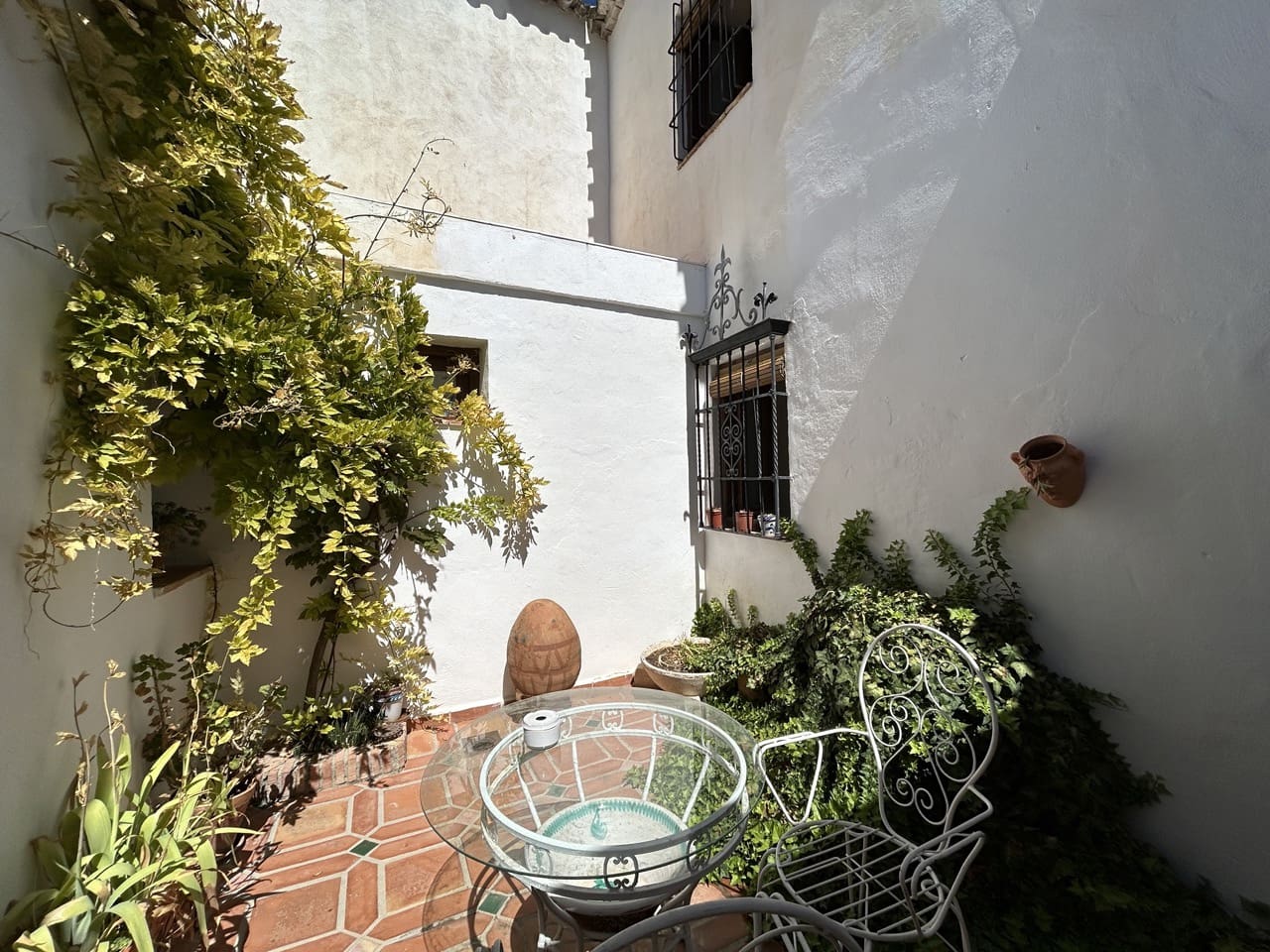 6 camera da letto Affittacamere/B & B in vendita in Moclin con piscina garage - 650.000 € (Rif: 8527329)