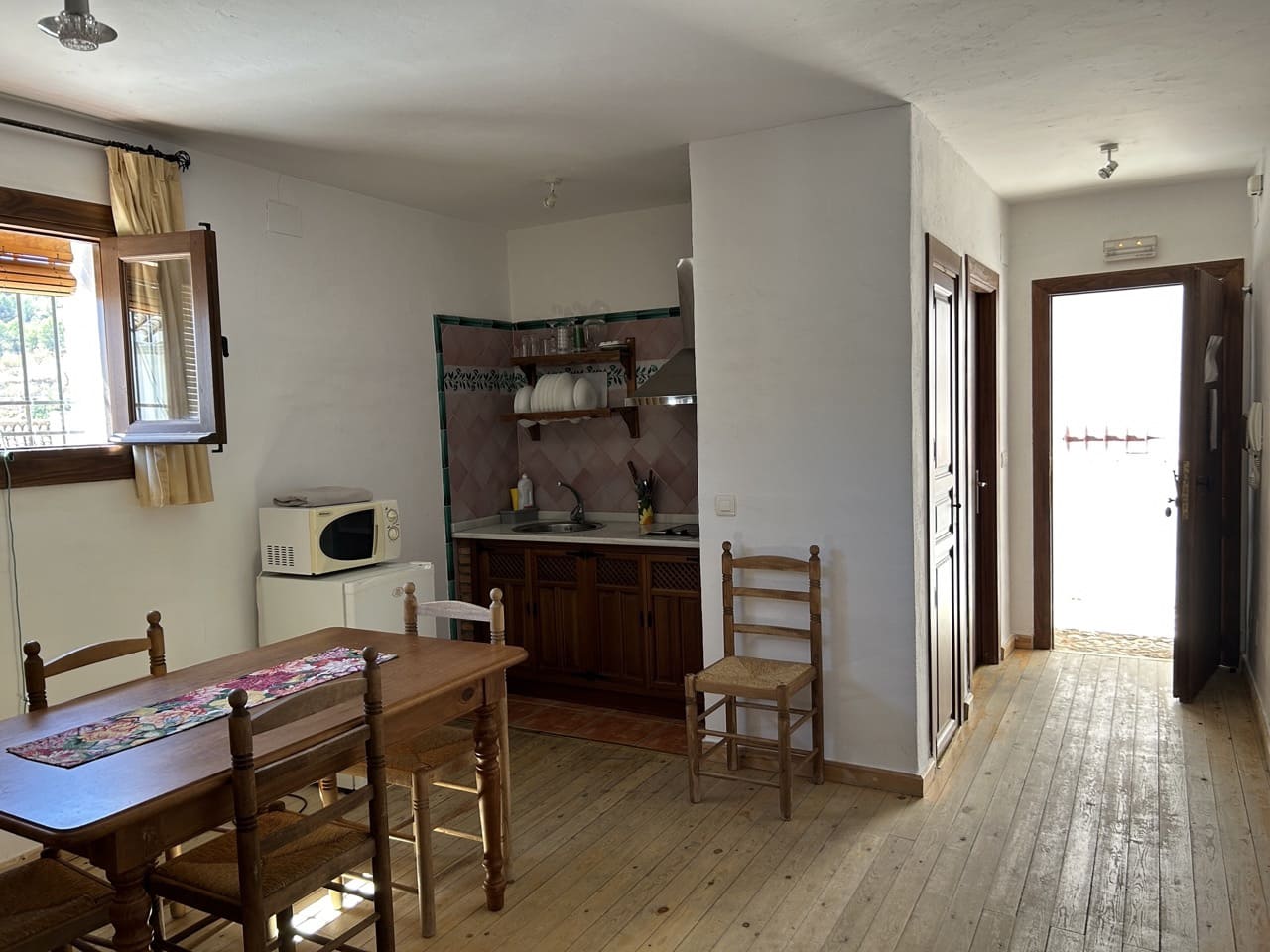 6 camera da letto Affittacamere/B & B in vendita in Moclin con piscina garage - 650.000 € (Rif: 8527329)