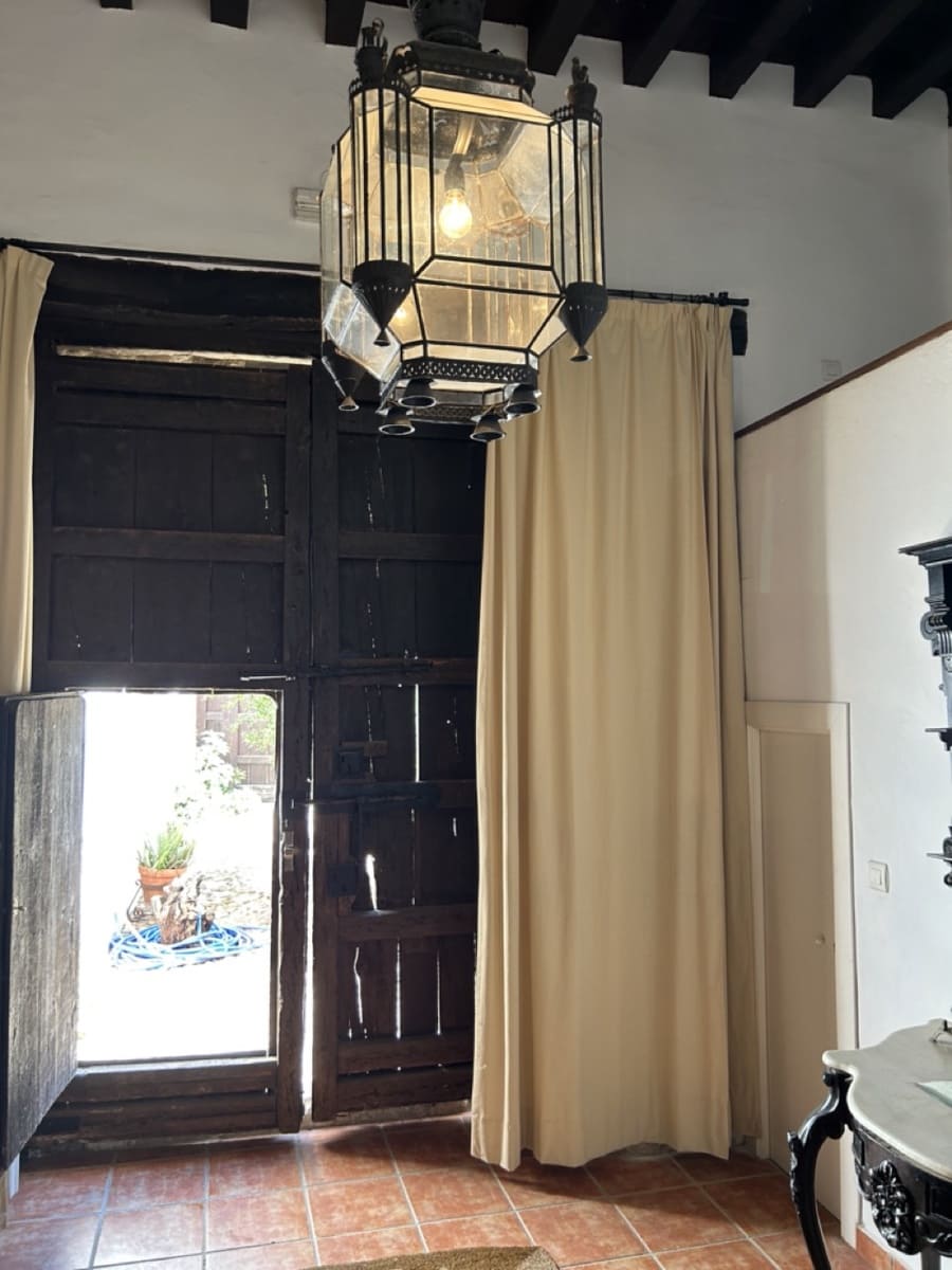 6 camera da letto Affittacamere/B & B in vendita in Moclin con piscina garage - 650.000 € (Rif: 8527329)