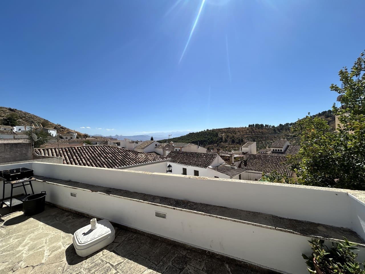 6 camera da letto Affittacamere/B & B in vendita in Moclin con piscina garage - 650.000 € (Rif: 8527329)