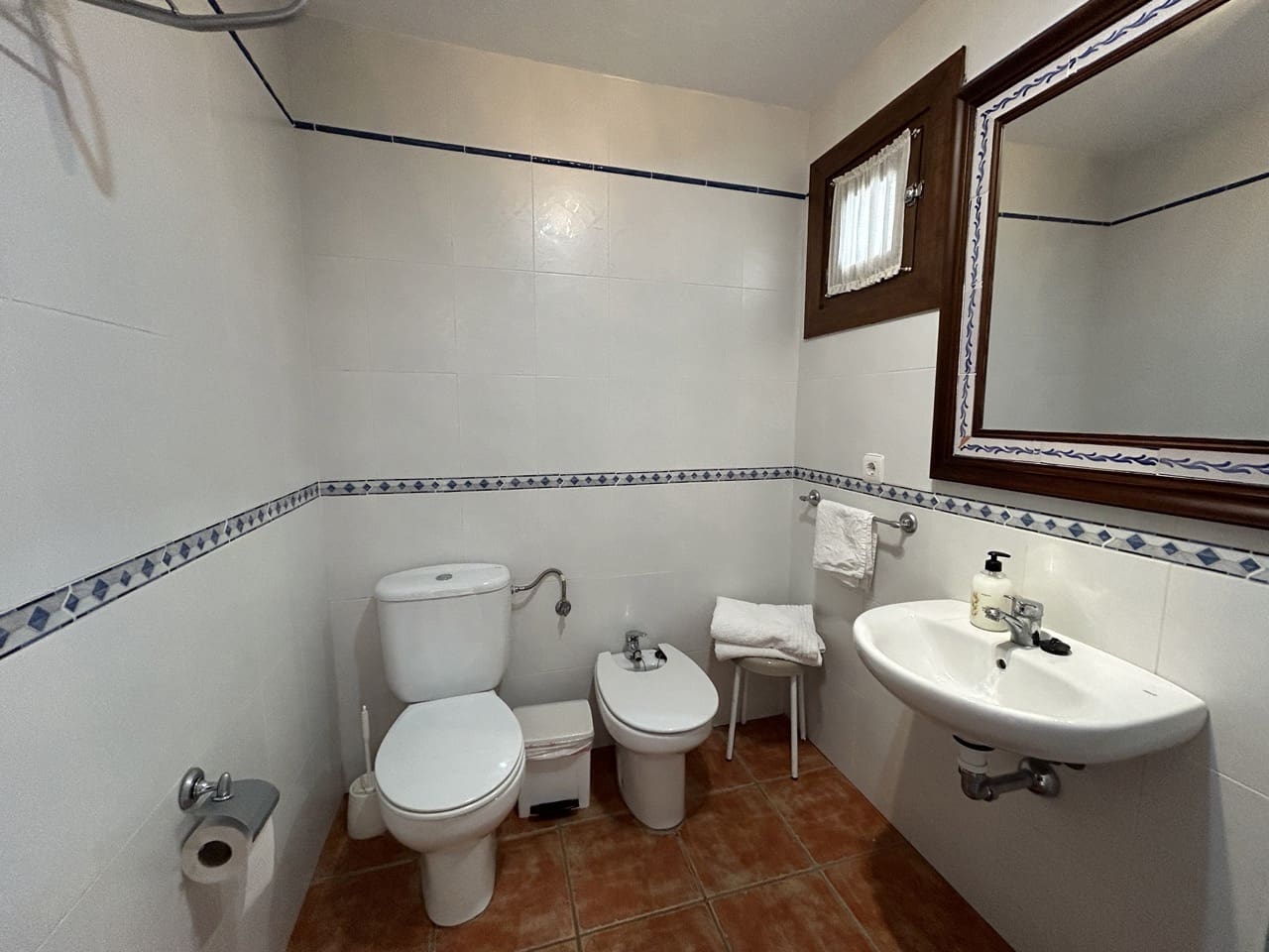 6 camera da letto Affittacamere/B & B in vendita in Moclin con piscina garage - 650.000 € (Rif: 8527329)