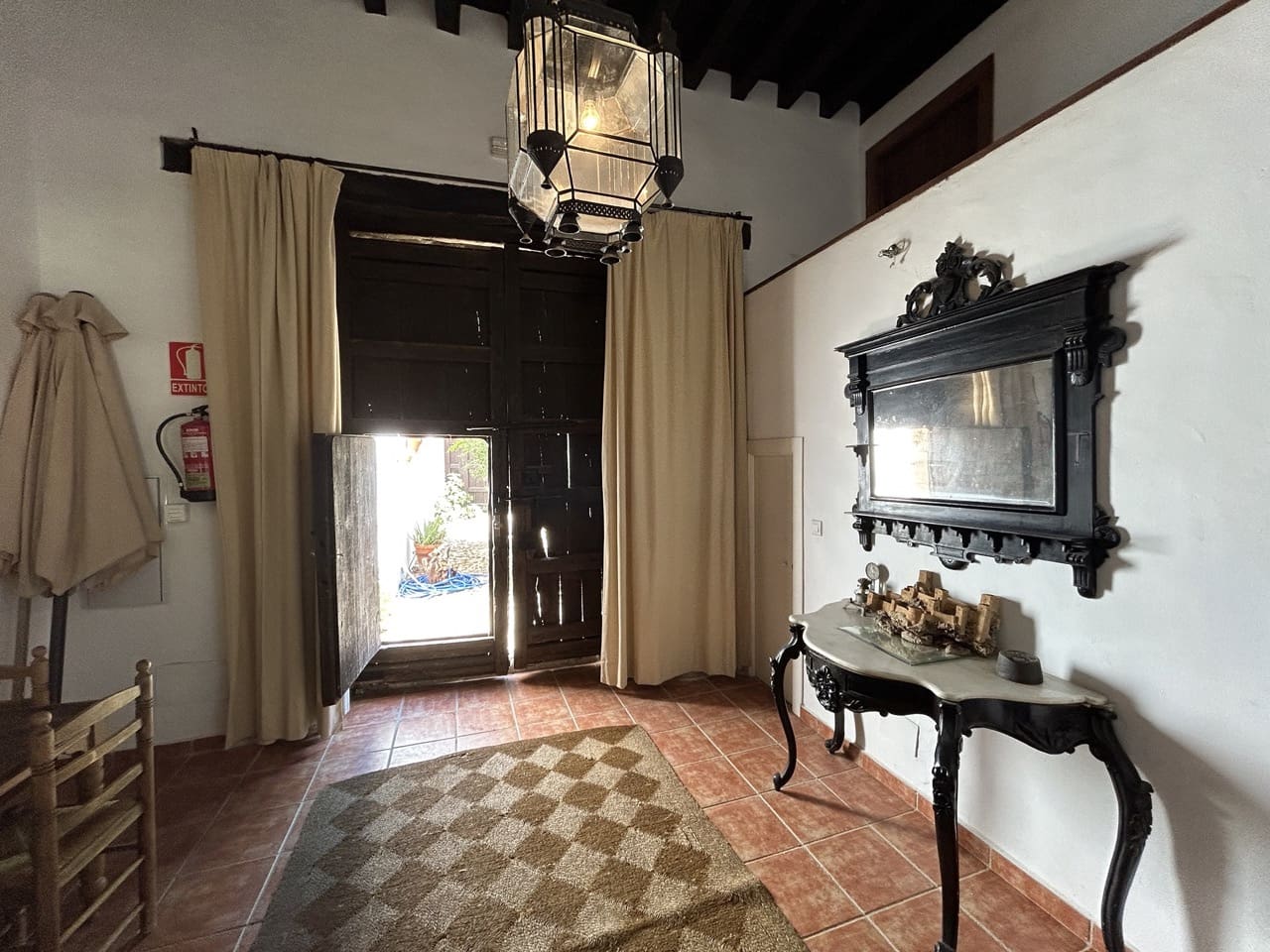 6 camera da letto Affittacamere/B & B in vendita in Moclin con piscina garage - 650.000 € (Rif: 8527329)