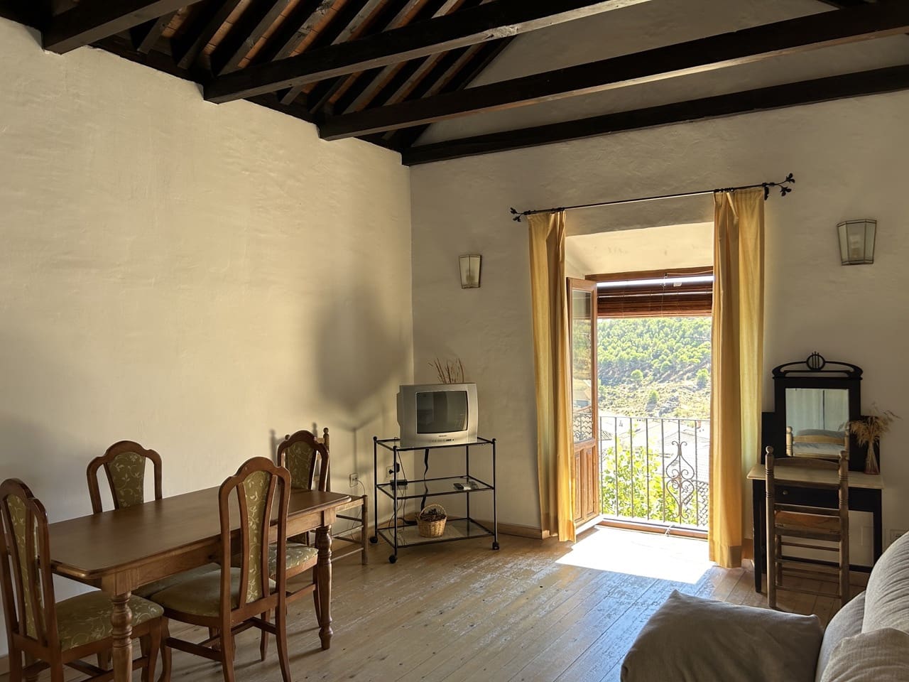 6 camera da letto Affittacamere/B & B in vendita in Moclin con piscina garage - 650.000 € (Rif: 8527329)